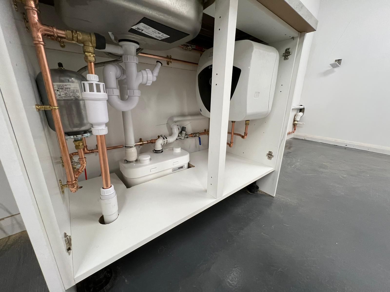 under sink water heater